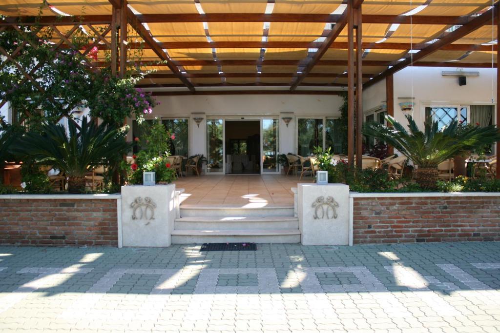 Hotel Mandetta - Adults Only بييسْتوم المظهر الخارجي الصورة