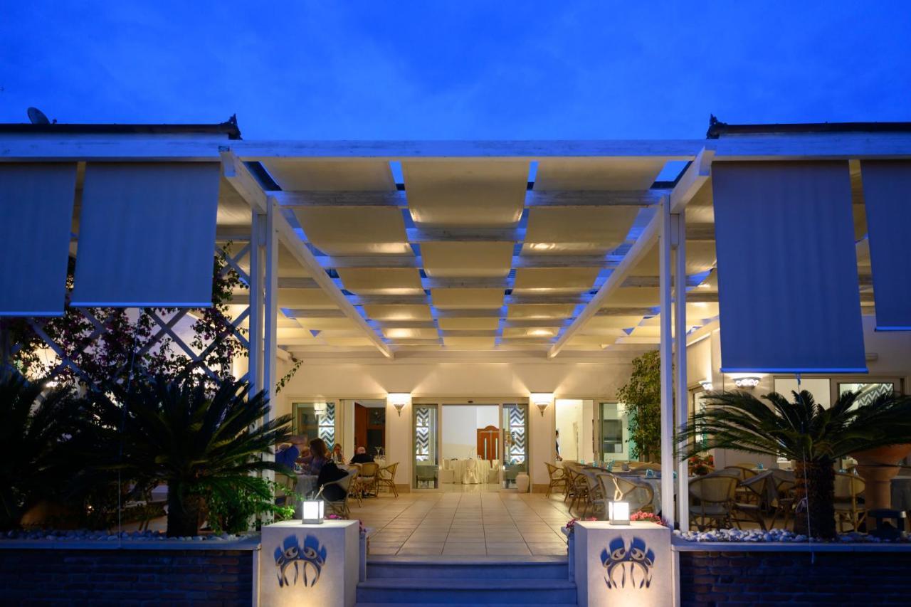 Hotel Mandetta - Adults Only بييسْتوم المظهر الخارجي الصورة