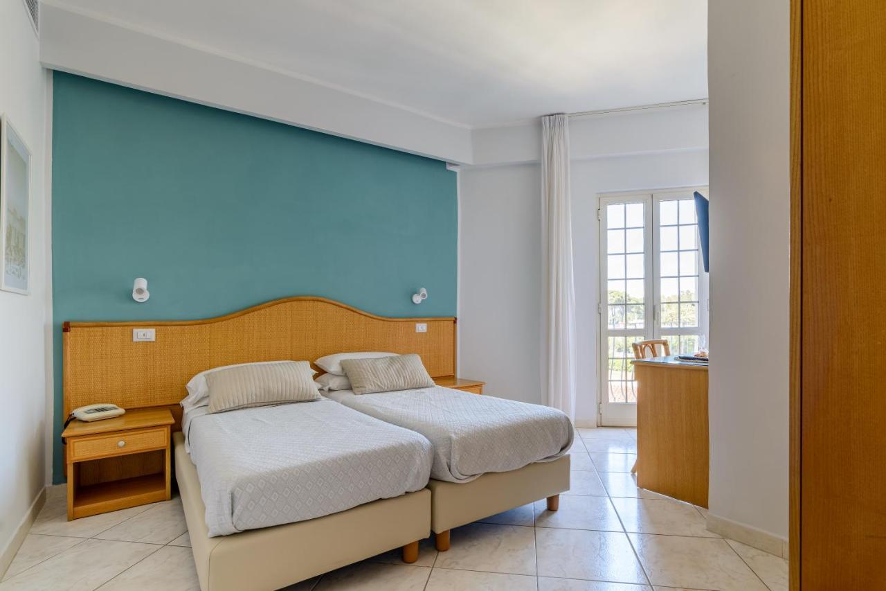 Hotel Mandetta - Adults Only بييسْتوم المظهر الخارجي الصورة