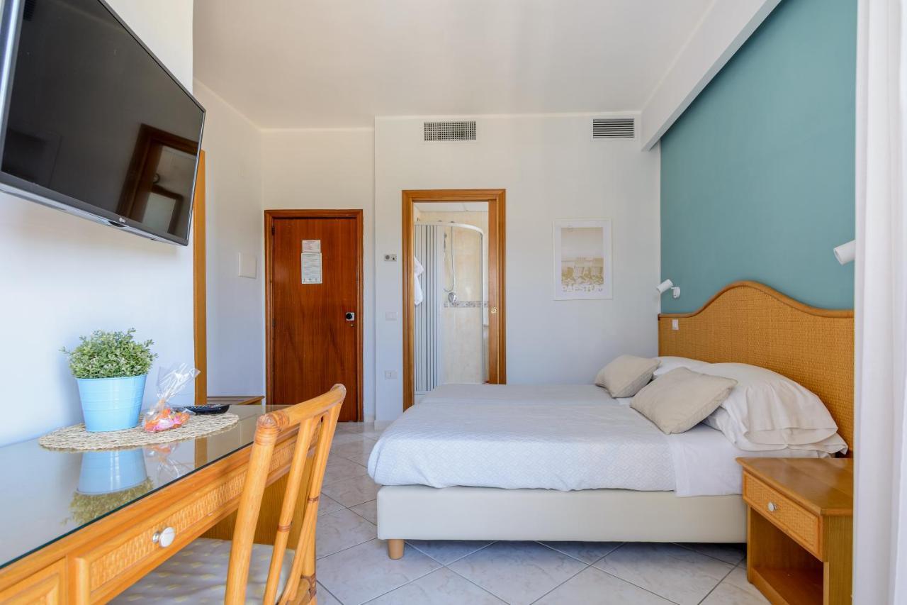 Hotel Mandetta - Adults Only بييسْتوم المظهر الخارجي الصورة